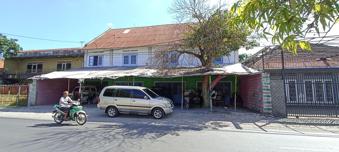 Jl. Koperasi No. 45, Dayan Peken, Ampenan, Kota Mataram, NTB